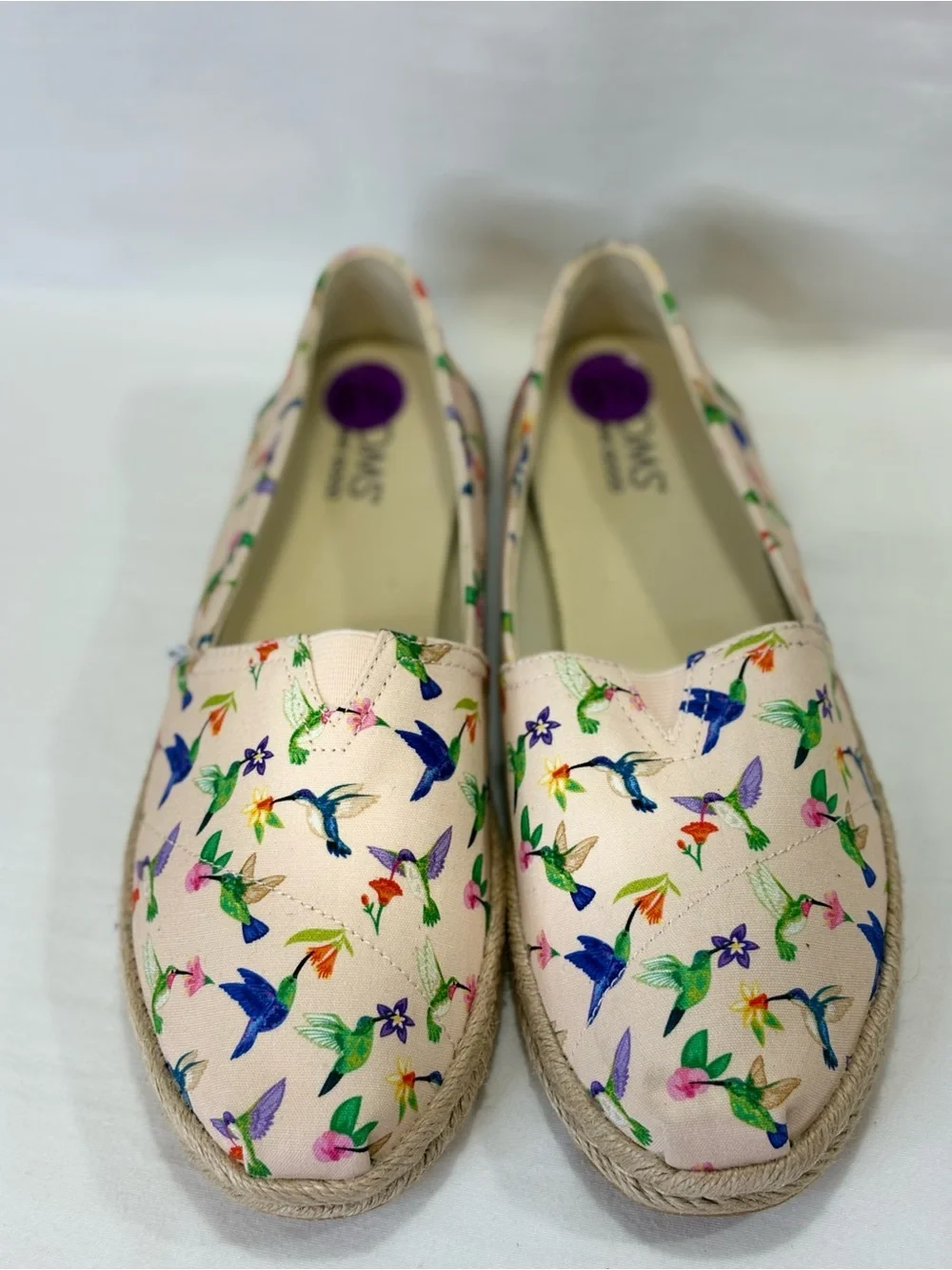 NWOB TOMS Women’s Cream Espadrilles with Colorful Hummingbird Print SZ 8.5 $68